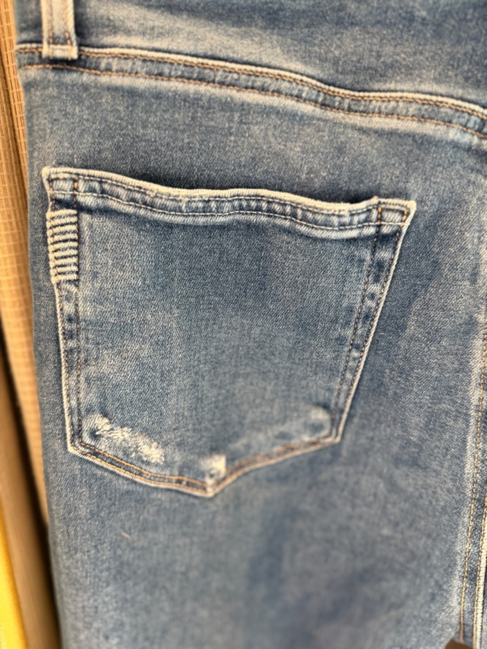 PAIGE Women's Anessa Wide-Leg Ankle Length Jeans in Medium Blue Wash - Picture 8 of 9
